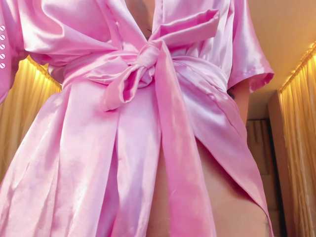 Live sex webcam photo for HannaConnor #277714603