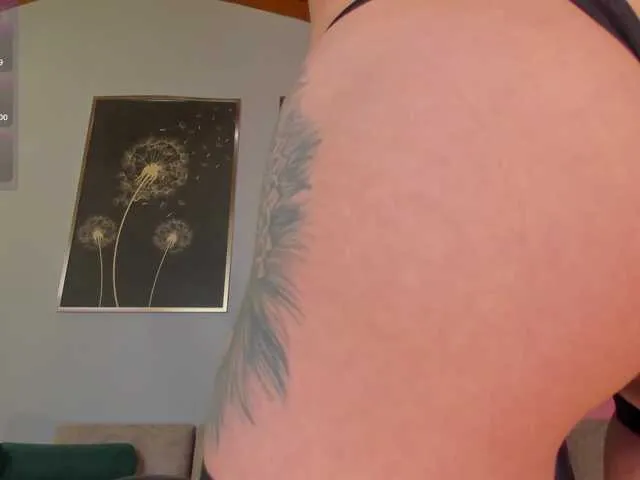 Live sex webcam photo for HannaConnor #292358782