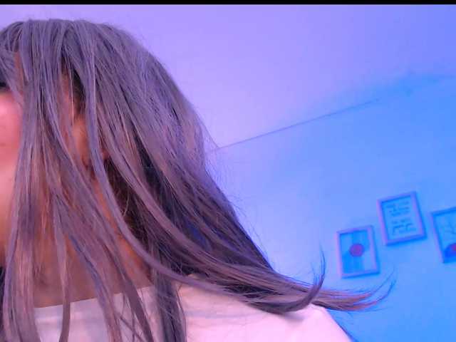 Live sex webcam photo for HannaGray2 #276961577