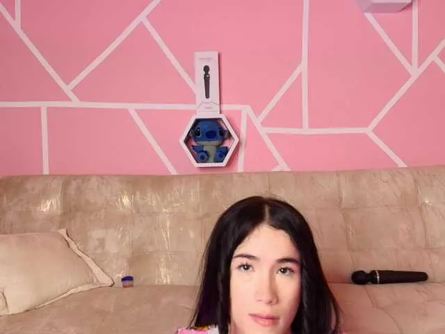 Live sex webcam photo for HannaLee #290550059