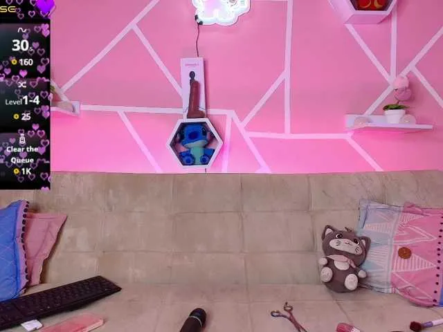 Live sex webcam photo for HannaLee #291423233