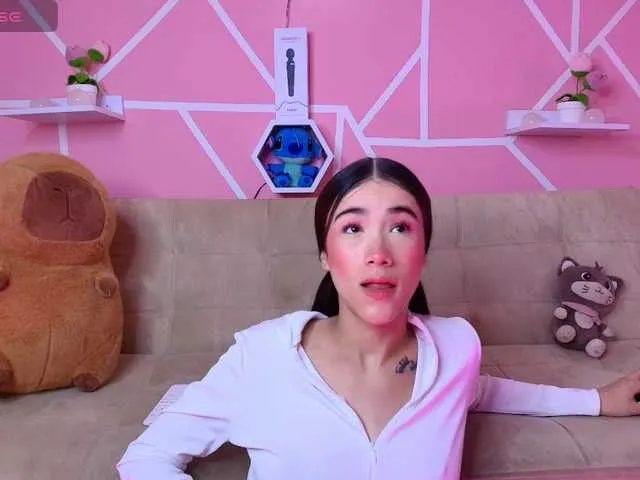 Live sex webcam photo for HannaLee #292039563