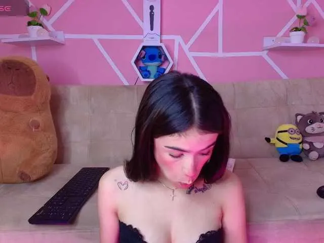 Live sex webcam photo for HannaLee #292106002