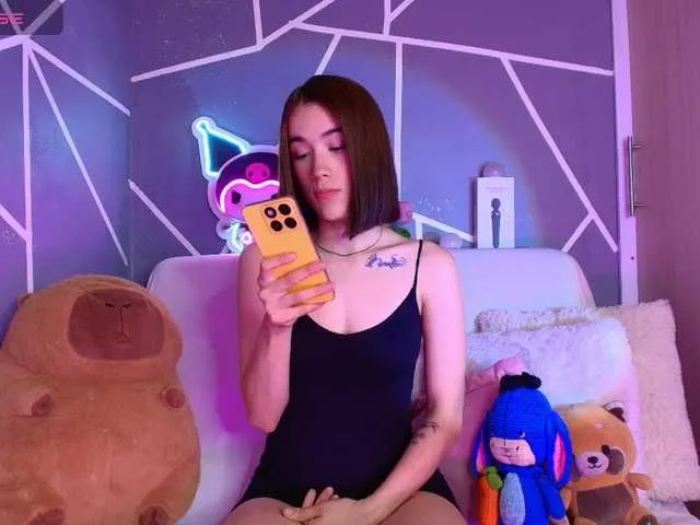 Live sex webcam photo for HannaLee #293418815