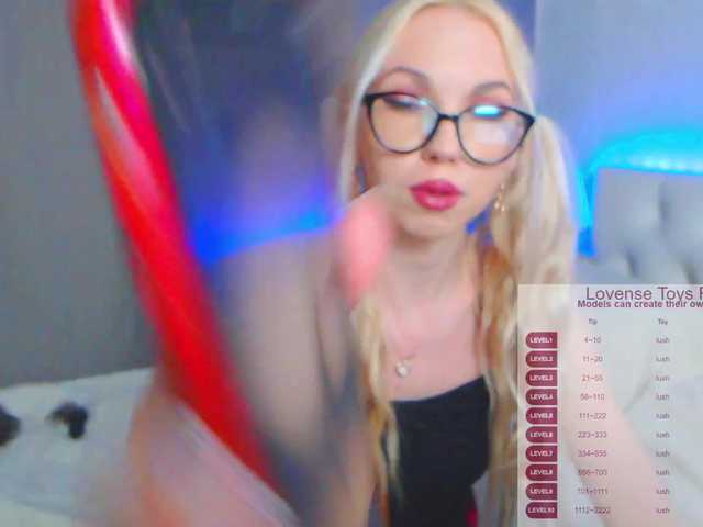 Live sex webcam photo for HannaMo #272606516