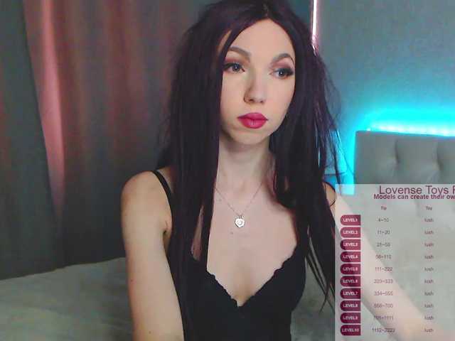 Live sex webcam photo for HannaMo #273407253