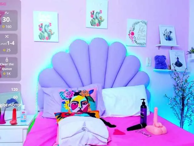 Live sex webcam photo for HannaPretthy #293012988