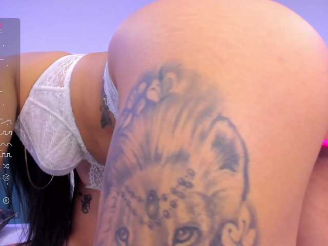 Live sex webcam photo for HannaReid #277337065