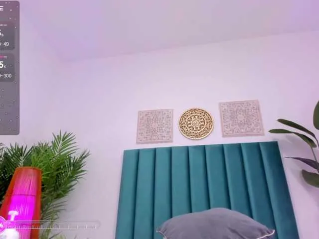 Live sex webcam photo for HannaReid #278233520