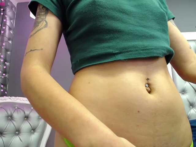 Live sex webcam photo for HannaRomero #273478875