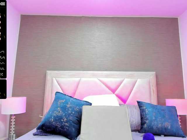Live sex webcam photo for HannaRomero #273717342