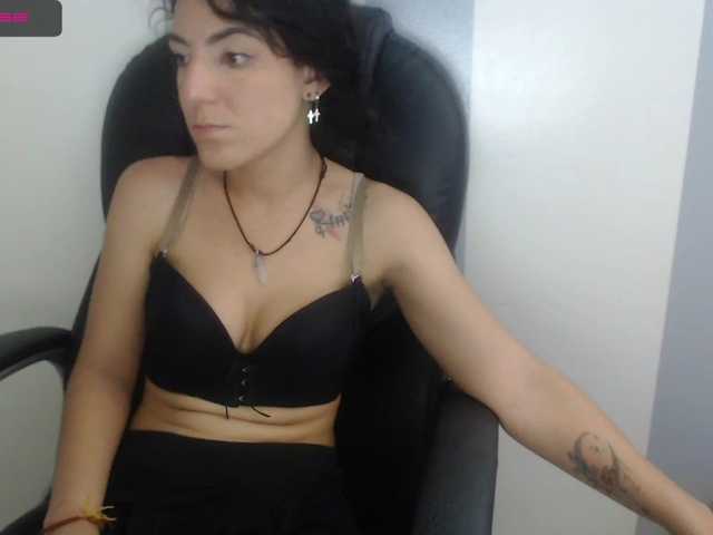 Live sex webcam photo for HannaSnaw #272960286