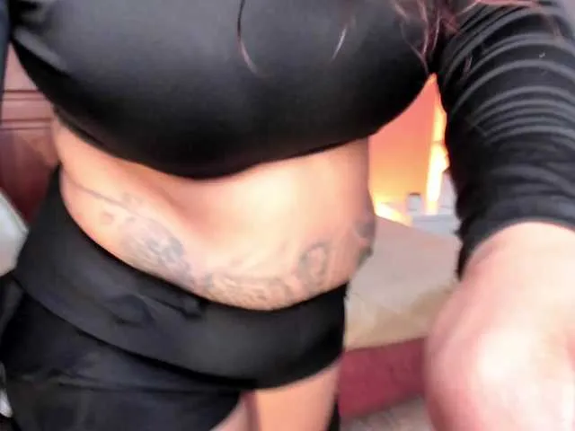 Live sex webcam photo for HannaWellss #292549155