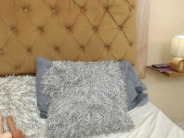 Live sex webcam photo for HannaWitchs #290186002
