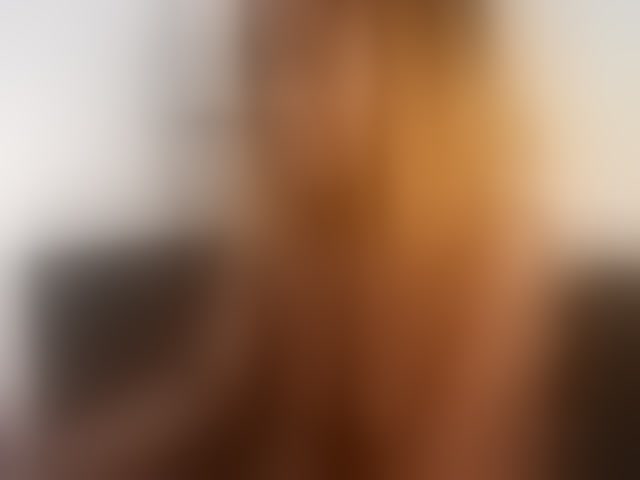 Live sex webcam photo for HannahCox19 #292643678