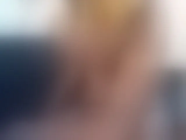 Live sex webcam photo for HannahCox19 #292993922