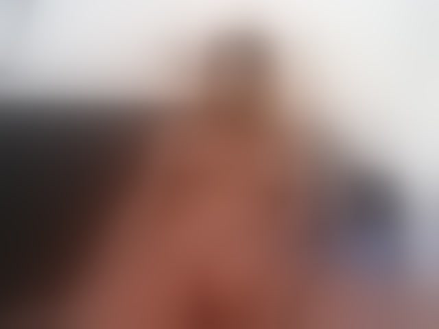 Live sex webcam photo for HannahCox19 #293094363