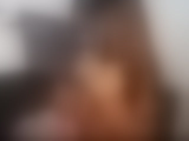 Live sex webcam photo for HannahCox19 #293598023