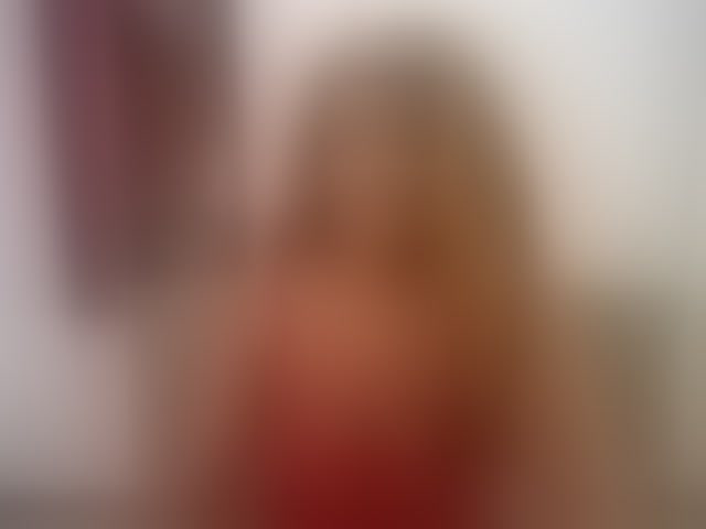 Live sex webcam photo for HannahCox19 #293998086