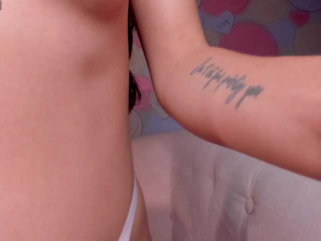 Live sex webcam photo for HannahDavis #276816835