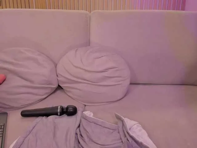 Live sex webcam photo for HannahDavis #277562586