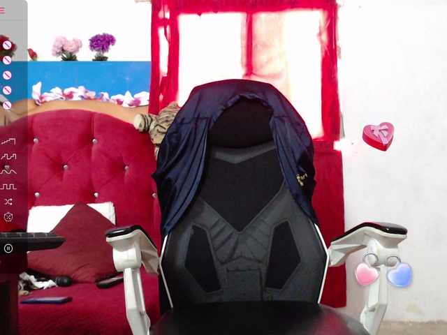 Live sex webcam photo for HannahIguazu #277549826