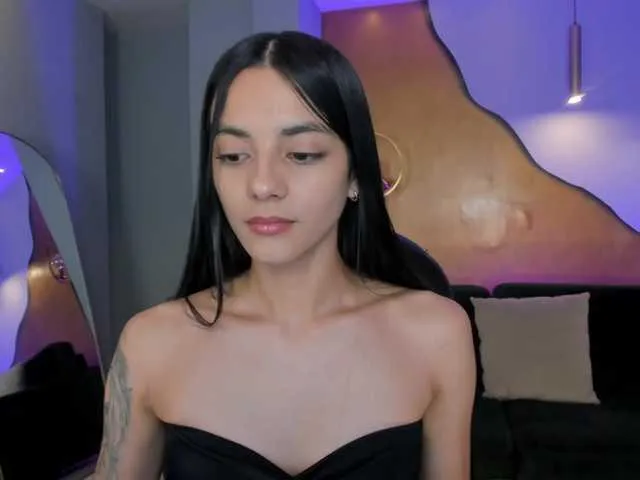 Live sex webcam photo for HannahJames #291922901