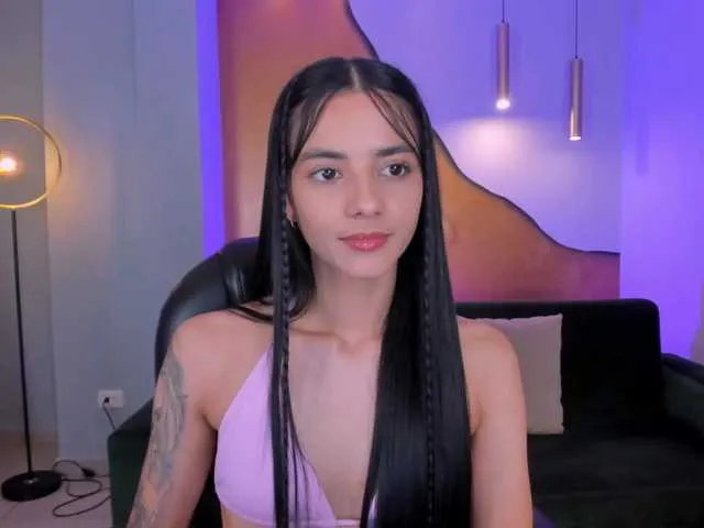 Live sex webcam photo for HannahJames #291958261