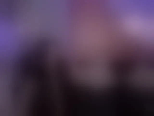 Live sex webcam photo for HannahJames #292847143