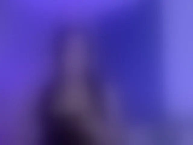 Live sex webcam photo for HannahJames #293046549