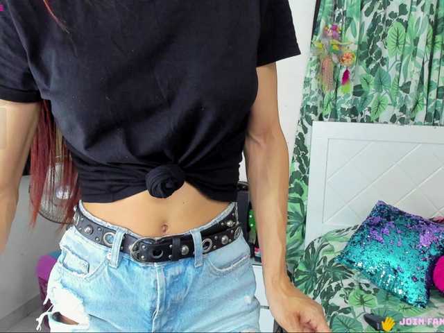 Live sex webcam photo for HannahTight #275854227