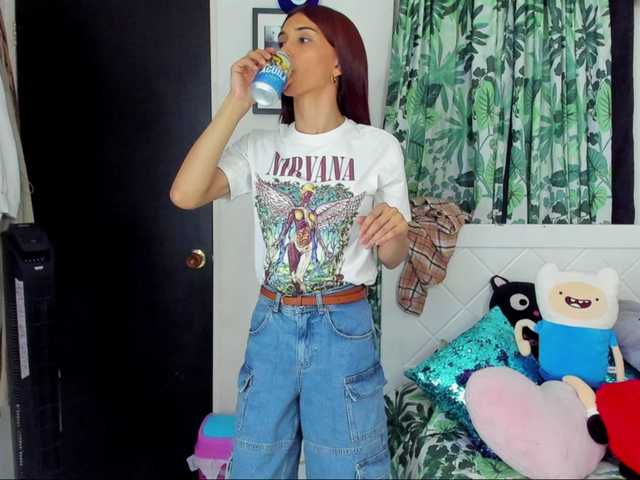 Live sex webcam photo for HannahTight #275917645