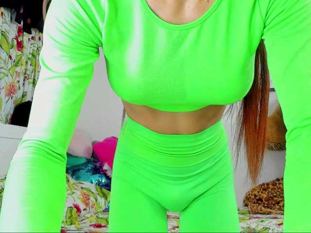 Live sex webcam photo for HannahTight #276262720