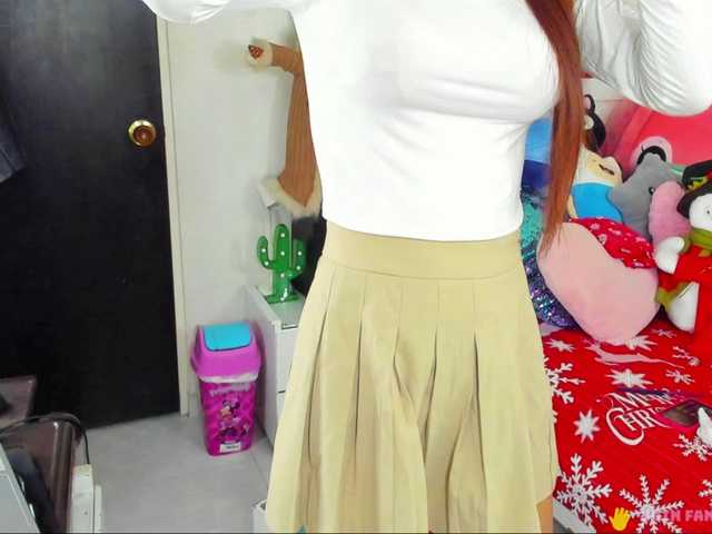 Live sex webcam photo for HannahTight #276740110