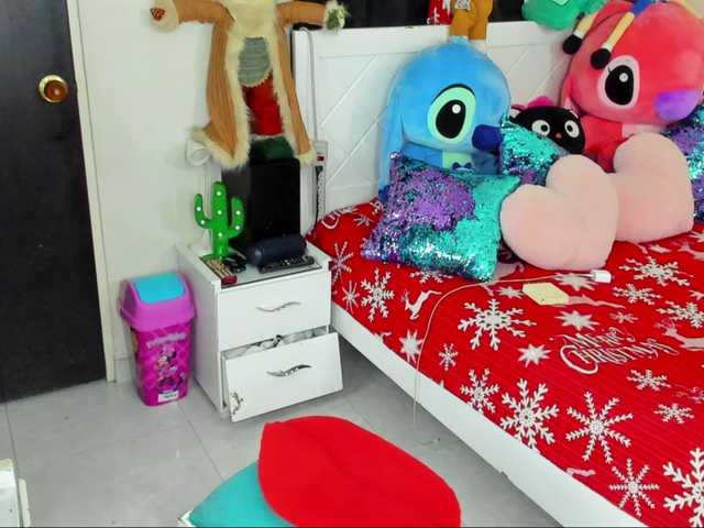 Live sex webcam photo for HannahTight #276816375