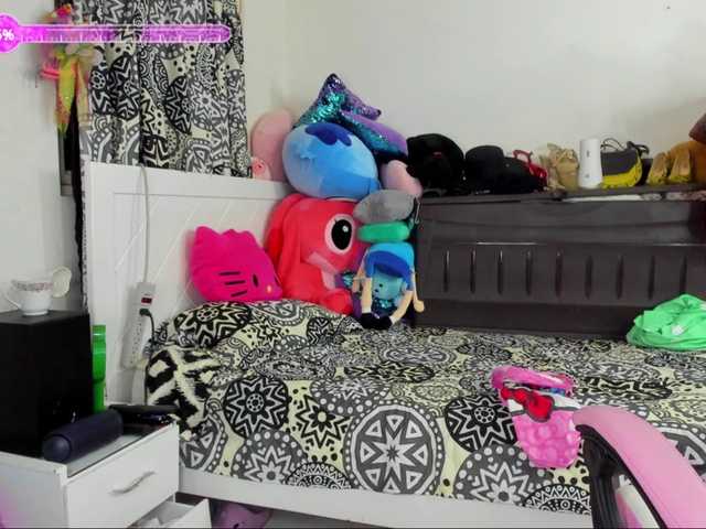 Live sex webcam photo for HannahTight #277415612