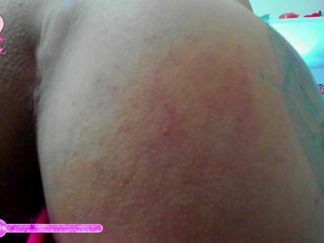 Live sex webcam photo for HannahTight #290897943