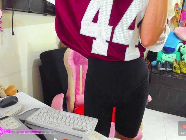 Live sex webcam photo for HannahTight #291239729