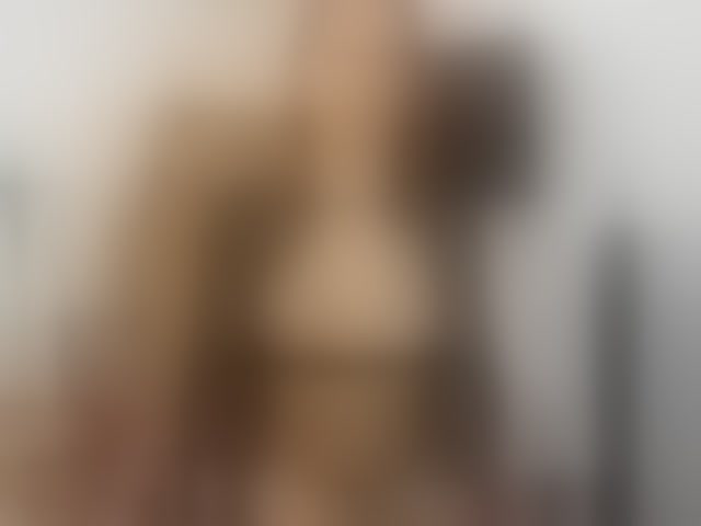 Live sex webcam photo for HannahTight #294152802