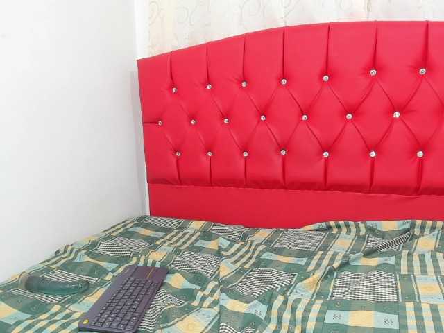 Live sex webcam photo for Hannahwolf #273273958