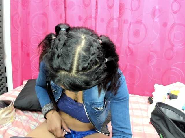 Live sex webcam photo for Hannahwolf #274322521