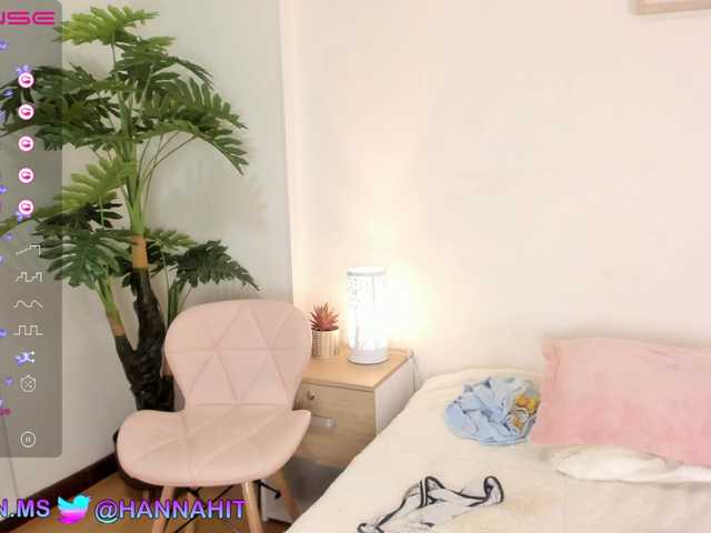 Live sex webcam photo for Hannahitman #275799804