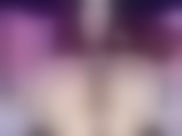 Live sex webcam photo for Hannahot69 #294215318