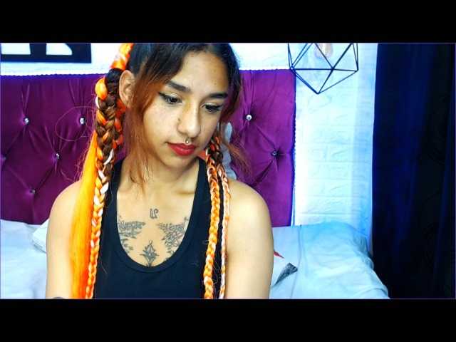 Live sex webcam photo for Hannahwolf #276614085