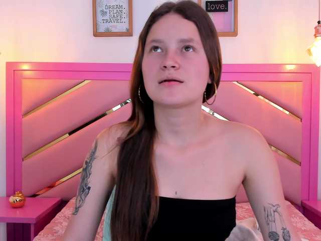 Live sex webcam photo for Hannaloopez #275614684