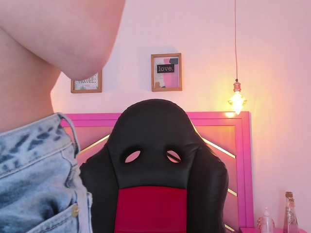 Live sex webcam photo for Hannaloopez #275782073