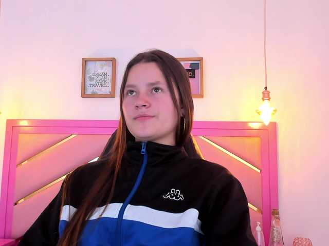 Live sex webcam photo for Hannaloopez #275940440