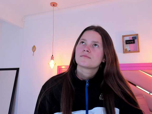 Live sex webcam photo for Hannaloopez #275982239