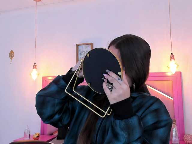 Live sex webcam photo for Hannaloopez #276121590