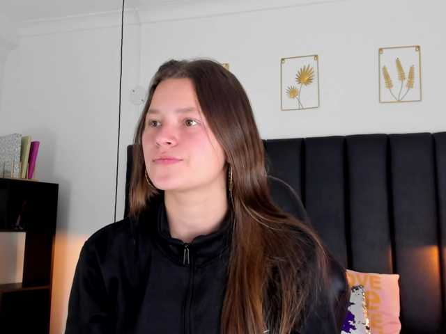 Live sex webcam photo for Hannaloopez #276383227